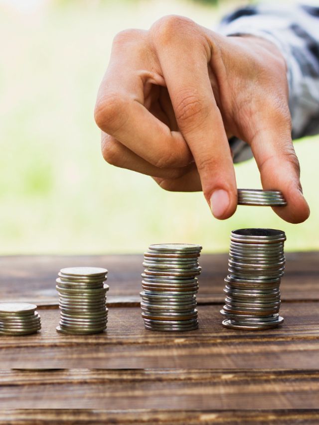 A man building a retirement corpus